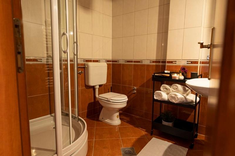 Myway Hotel Slavonski Brod Exterior photo