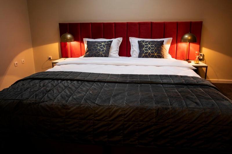 Myway Hotel Slavonski Brod Exterior photo