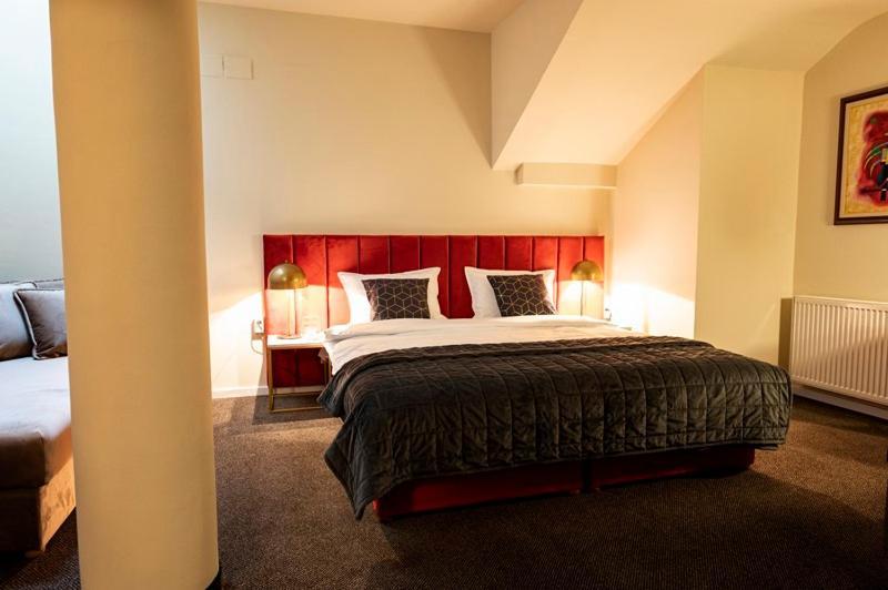 Myway Hotel Slavonski Brod Exterior photo